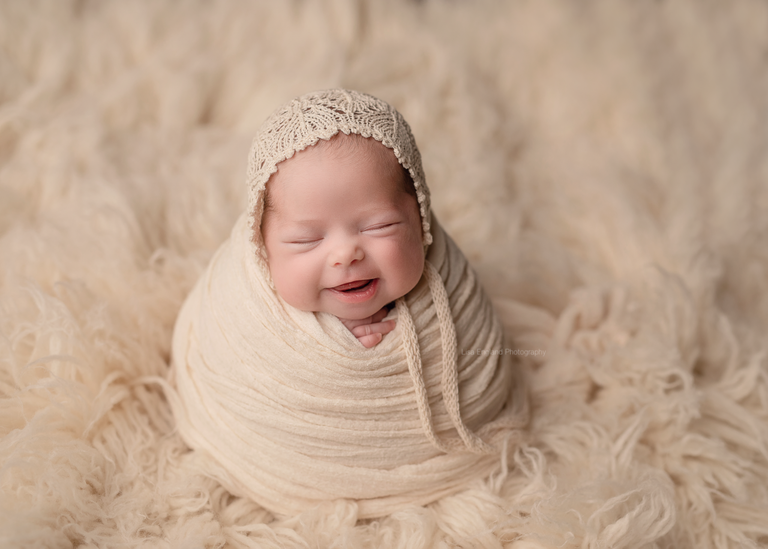 https://lisaenglandphotography.com |  best newborn photographer san diego