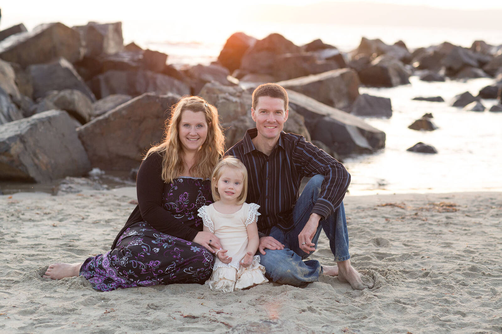 on location beach family session
