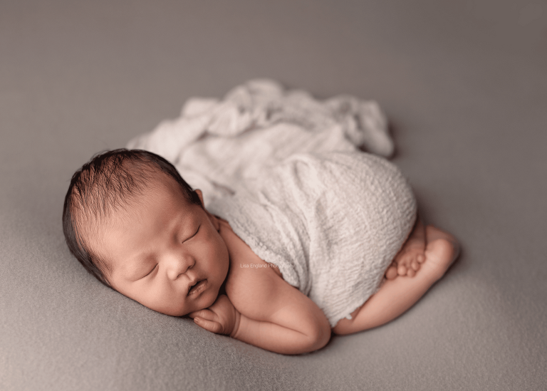 https://lisaenglandphotography.com - san diego newborn photographer