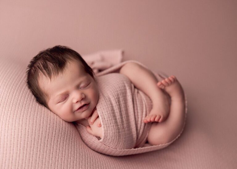 https://lisaenglandphotography.com - san diego newborn photographer