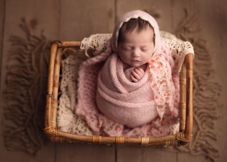 https://lisaenglandphotography.com - san diego newborn photographer