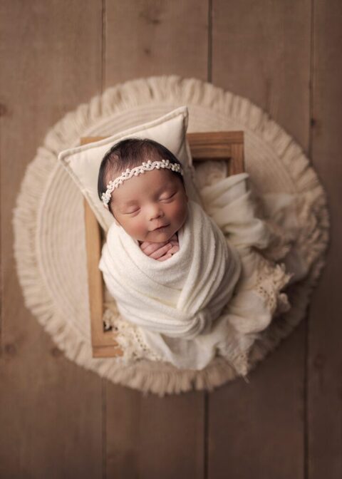 https://lisaenglandphotography.com - san diego newborn photographer