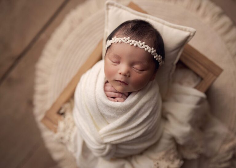 https://lisaenglandphotography.com - san diego newborn photographer