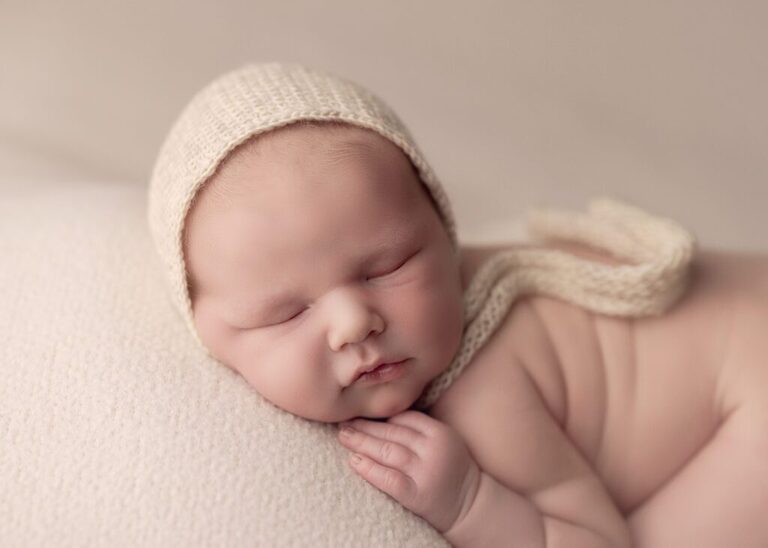 https://lisaenglandphotography.com - san diego newborn photographer