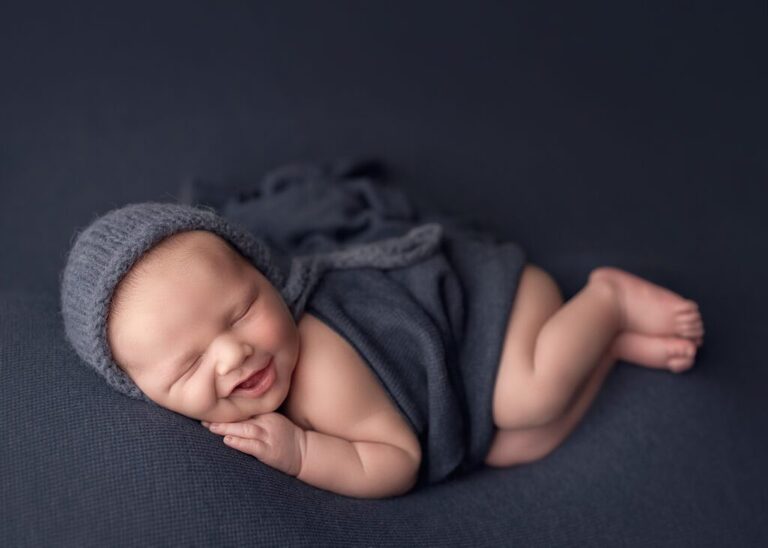 https://lisaenglandphotography.com - san diego newborn photographer