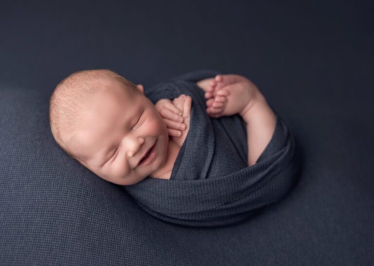 https://lisaenglandphotography.com - san diego newborn photographer