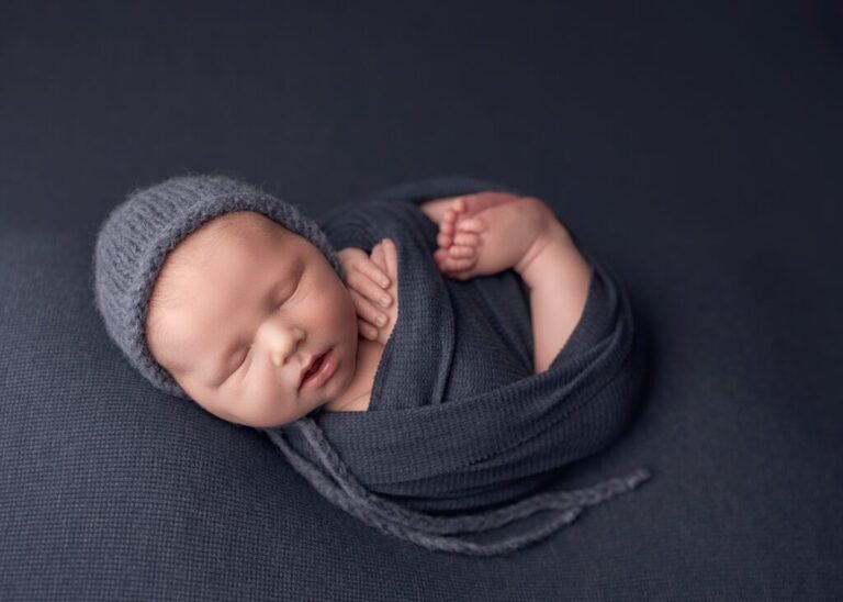 https://lisaenglandphotography.com - san diego newborn photographer