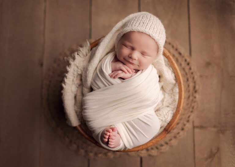 https://lisaenglandphotography.com - san diego newborn photographer
