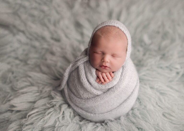 https://lisaenglandphotography.com - san diego newborn photographer